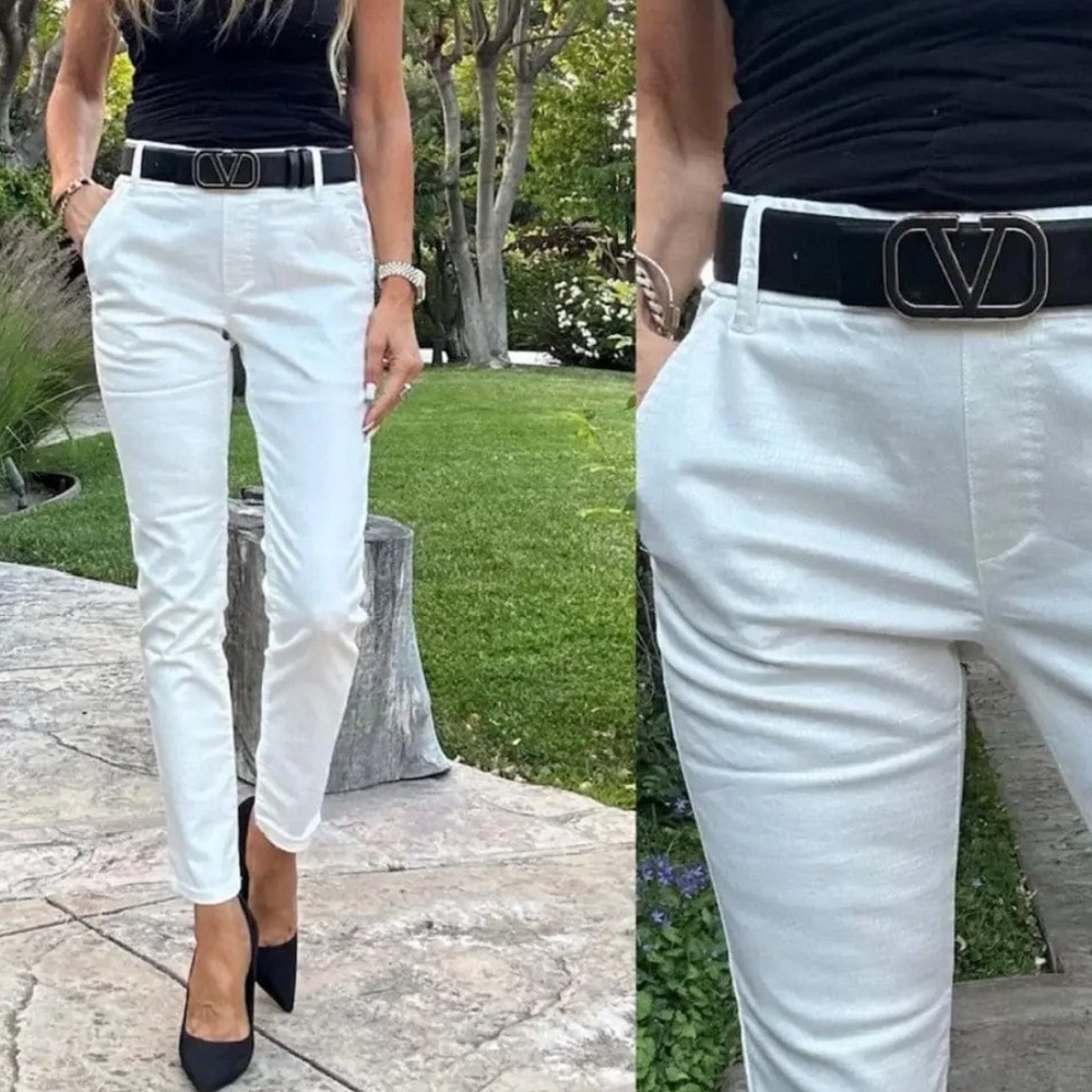 Bevy Flog, Size 24, Shely White Snake